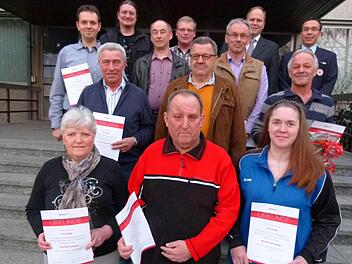 Zahlreiche Blutspender aus der Gemeinde wurden bei der Sitzung geehrt. Foto: Lothar Weidner