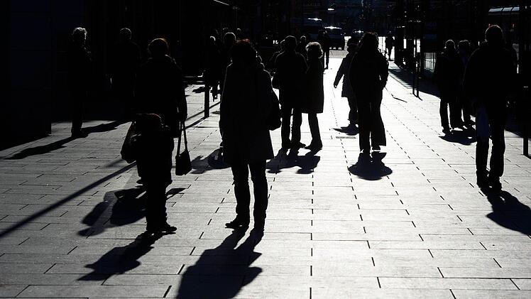Schattenwesen? Mancherorts geht die Angst vor "Armutseinwanderern" um.  Foto: dpa