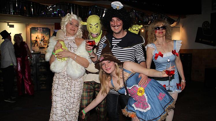 "Michlaa, Krüet naa!", lautete der Schlachtruf beim Michelauer Turnerfasching. Fotos: Gerda Völk