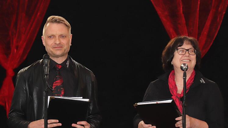 Markus Stubenvoll und Barbara Martin bei der Begrüßung    Foto: Johanna Blum