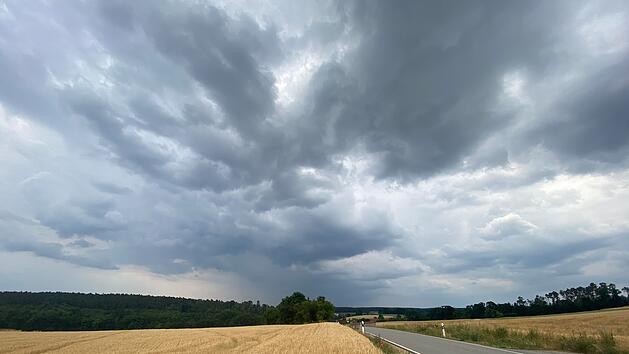 Gewitter und dunkle Wolken in Mittelfranken