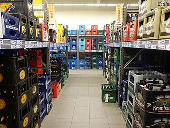 Bier-Auswahl in einem Getr&auml;nkemarkt (Symbolbild).