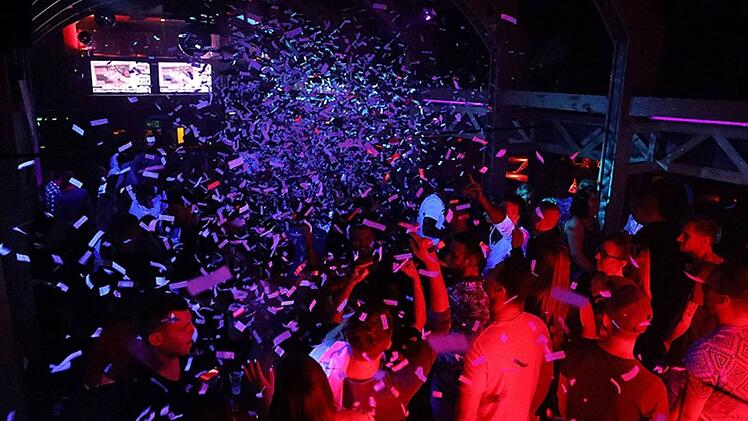 Abiturfeier durch Feuermelder gecrasht.