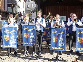 Die Kupferberger Stadtkapelle beim Musizieren Foto: Klaus-Peter Wulf