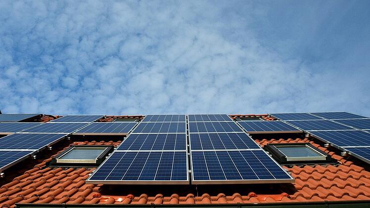 Was sollte man wissen, wenn man sich eine Solaranlage anschaffen möchte?
