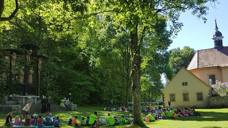 Kindergartenwallfahrt zur Talkirche.Heike Beudert