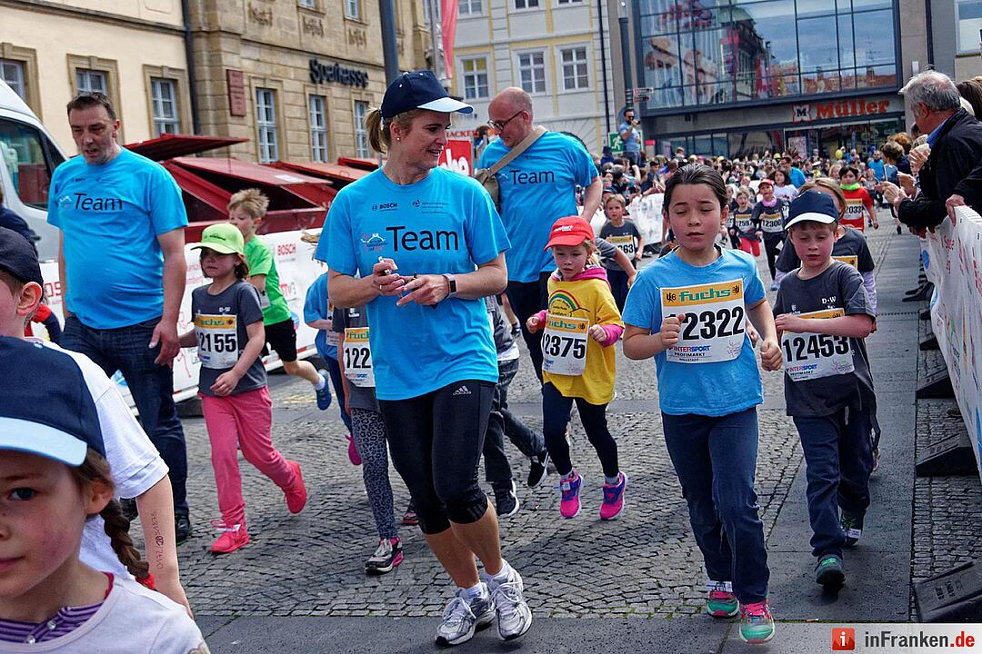 Weltkulturerbelauf 2017 in Bamberg: Der Zieleinlauf am Maxplatz