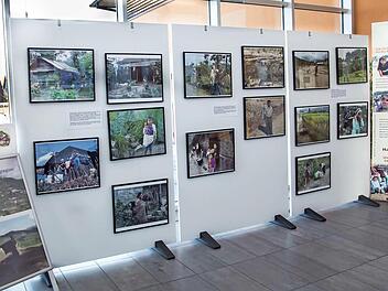 Die Ausstellung über das Nagaland war auch schon im Weisendorfer Rathaus zu sehen, jetzt kommt sie nach Herzogenaurach. Foto: sae