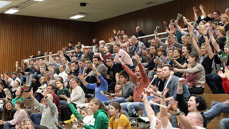 Nochmals ein volles Haus wünschen sich die Basketballerinnen der DJK Don Bosco Bamberg in der "Blauen", wenn die BasCats des USC Heidelberg zu Gast sind.sportpress