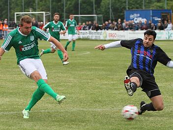 Nachdem er zuletzt in Würzburg noch gefehlt hatte, steht André Karmann (links) dem FC Sand gegen Amberg wieder zur Verfügung.