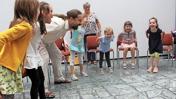 Am 23. und 26. Juni k&ouml;nnen Kinder und Eltern in der August-K&ouml;mpel-Musikschule in die Kurse hineinschauen.