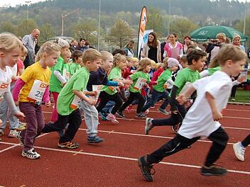Auf geht's: Start zum Rakoczy-Kinderlauf Fotos: Sigismund von Dobschütz