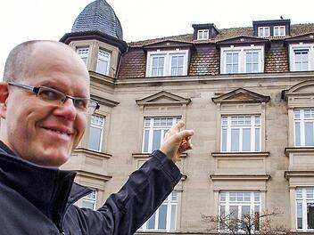 Dreimal eckig, einmal rund: Vermeintliche Kleinigkeiten an einem Gebäude stechen Michael Müller sofort ins Auge, wenn er seinen Blick durch die Straßen wandern lässt. Er könnte sich gut vorstellen, bei einer Beleuchtung mit solchen Details zu spielen. Foto: Marco Meißner