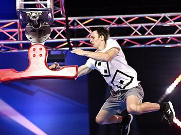 Ole, der Unschlagbare! Ole Janek sicherte sich mit einer Fabelzeit bei "Ninja Warrior Germany - Der direkte Weg ins Finale" (RTL) den Sieg und eine Pr&auml;mie von 10.000 Euro.