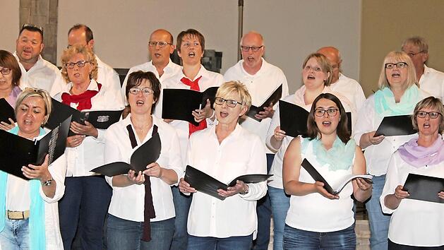 Der Redwitzer Chor verspricht viel Abwechslung bei seinen Konzerten am kommenden Wochenende. Foto: Roland Dietz