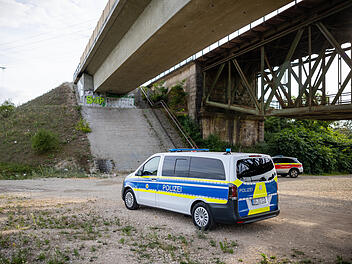 F&uuml;rth: Brandstifter legen Zugverkehr lahm - Polizei sucht Zeugen