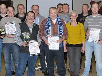 Der SC Aurachtal ehrte und bestätigte den Vorstand.  Foto: Roland Meister