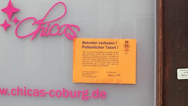 Der Tatort ist versiegelt. Bis auf Weiteres bleibt das "Chicas" geschlossen. Fotos: Christiane Lehmann