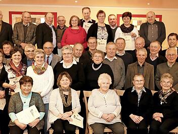 Die Geehrten in der VLF-Jahresversammlung in Gosberg  Foto: Franz Galster