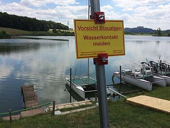 Für die nächsten Tage ist Baden am Goldbergsee erst einmal tabu. Foto: Oliver Schmidt