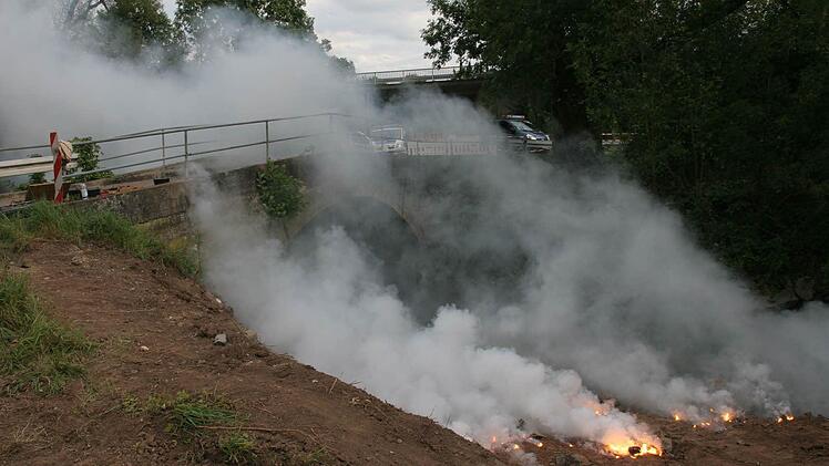 In Meschenbach ist am Freitagabend eine giftige Granate explodiert. Foto: Michael Stelzner