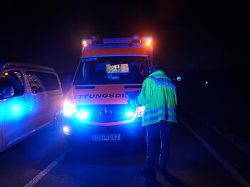 Auto überschlägt sich bei Unfall im Kreis Bayreuth
