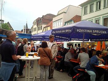 Gut besucht war der Marktplatz mit Festbetrieb  Fotos: Pro Bad Kissingen