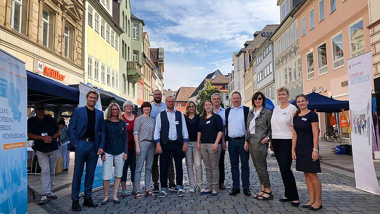 Coburg: "Man lernt nie aus" - Weiterbildungseinrichtungen pr&auml;sentieren sich in der Spitalgasse