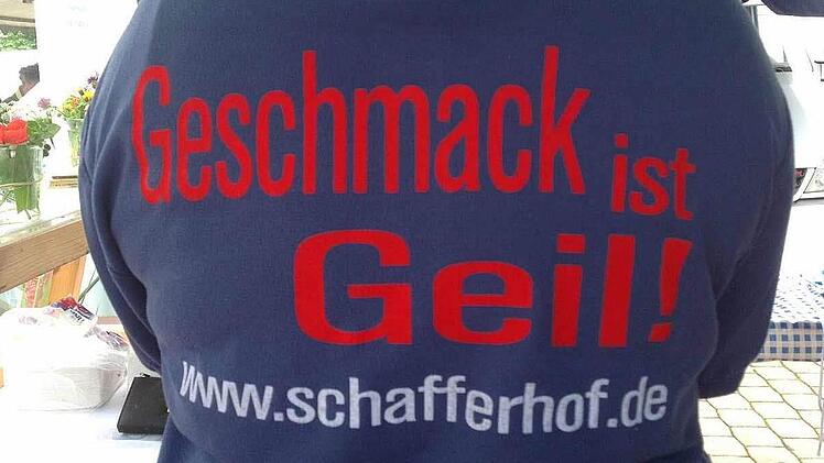 Aggressiv kann man auch für regionale Produkte vom Bauernhof machen, haben sich die "Schofferhofer" aus Hiltpoltstein gedacht, um die Burger-Buden, Tiefkühl-Supermärkte und Aufbachbrötchen-Verkäufer "awewng zu provozieren". Foto: np