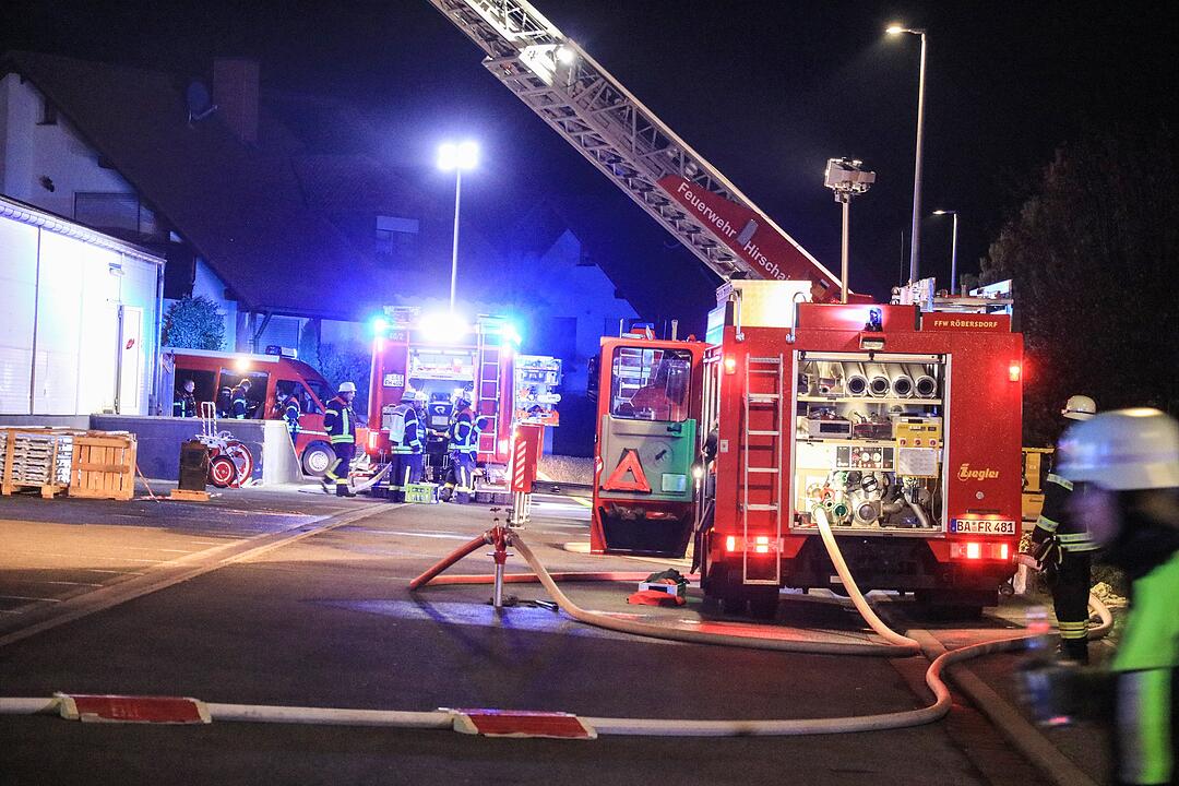 Brand in Elektrofachmarkt fordert Einsatzkräfte
