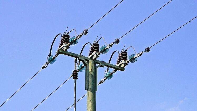 Hof: Behinderungen m&ouml;glich - Stadtwerke erneuern Stromleitungen