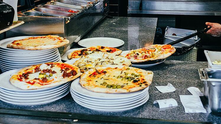 Pizza, Pizzeria, Pizzaofen, italienisches Restaurant