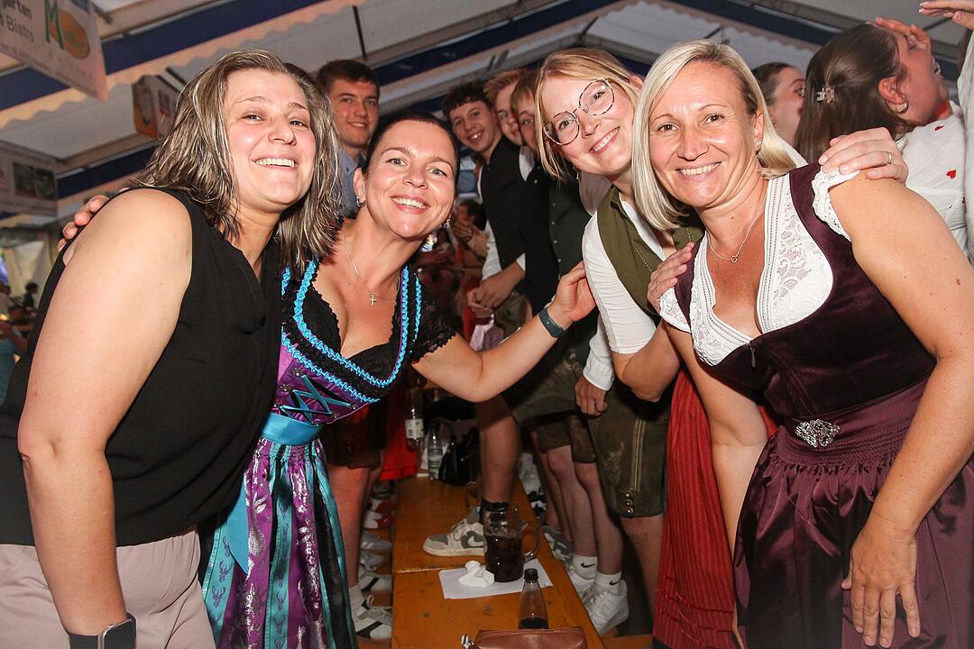Super Stimmung beim Wiesenfest.
