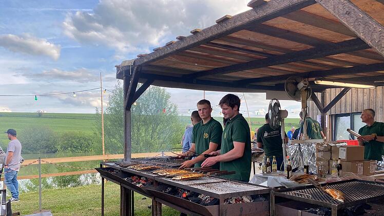 Eindrücke vom Jubiläumsfest des ASV Forelle Poppenlauer Foto: Annette Warmuth