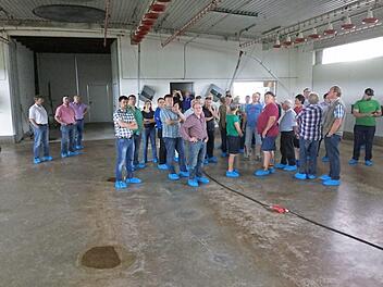 Die Landwirte bei einer Besichtigung Foto: Markus Heckmann