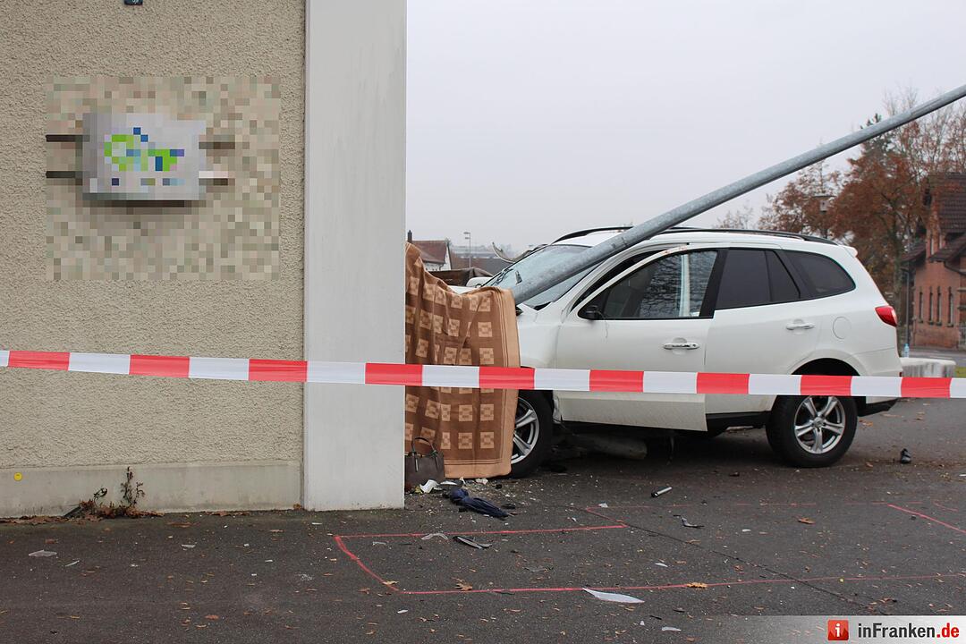 Amberg: Zwei Menschen sterben bei Unfall