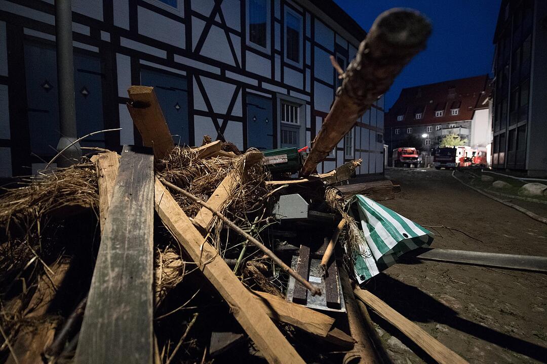 Hochwasser in Deutschland: Der Kampf gegen die Fluten