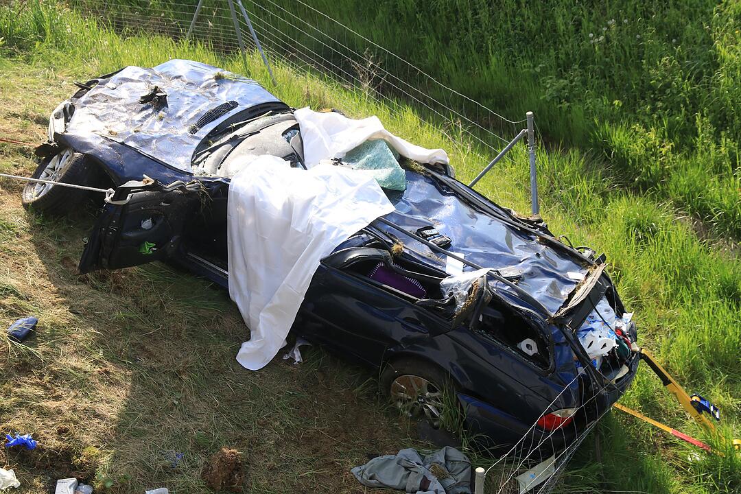 Ehepaar stirbt bei Unfall auf A71