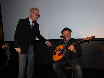 Günter Karittke, der Magier mit der Kamera (links), und der irische Barde Tim Browne Horst Wunner