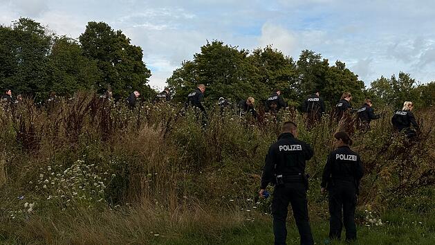 Suche nach tödlichem Unfall mit Fahrerflucht auf A3