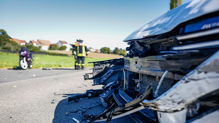 Unfall nach Vorfahrtsverstoß im Kreis Fürth