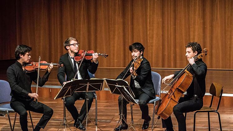 Das junge Quatuor van Kuijk begeisterte seine Zuhörer im Kongresshaus mit Werken von Mozart, Schumann und Debussy. Foto: Jochen Berger