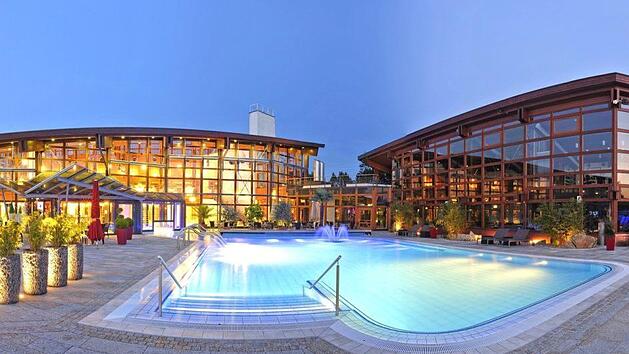 Statt in der Therme in Bad Staffelstein zu baden, entschied sich ein 26-J&auml;hriger am  Samstag (03.11.2018) f&uuml;r zu viel Alkohol. Symbolfoto: Obermain Therme Bad Staffelstein