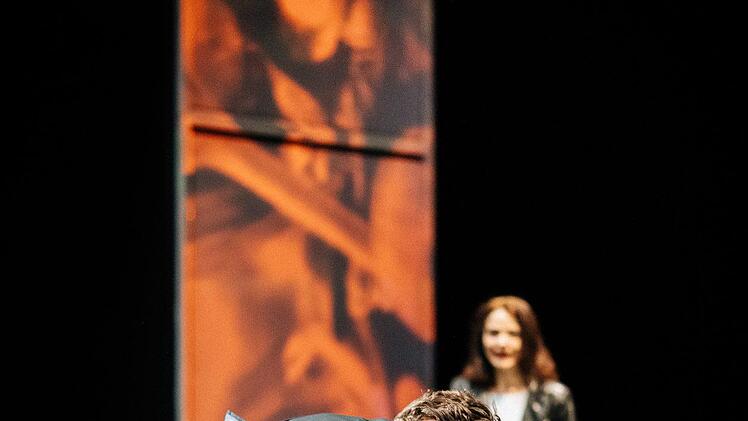 Szene aus William Shakespeares "Othello: Das Drama feierte Premiere am Landestheater Coburg.Foto: Sebastian Buff