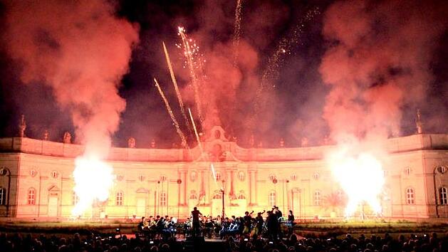 Auf Händels Feuerwerksmusik zum Barockfeuerwerk unter freiem Himmel - wie in den vergangenen Jahren - müssen Musikliebhaber heuer verzichten.  Foto: Andreas Dorsch (Archiv)