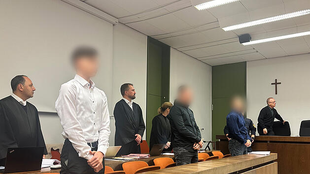 M&auml;nner sollen Bekannten gequ&auml;lt haben