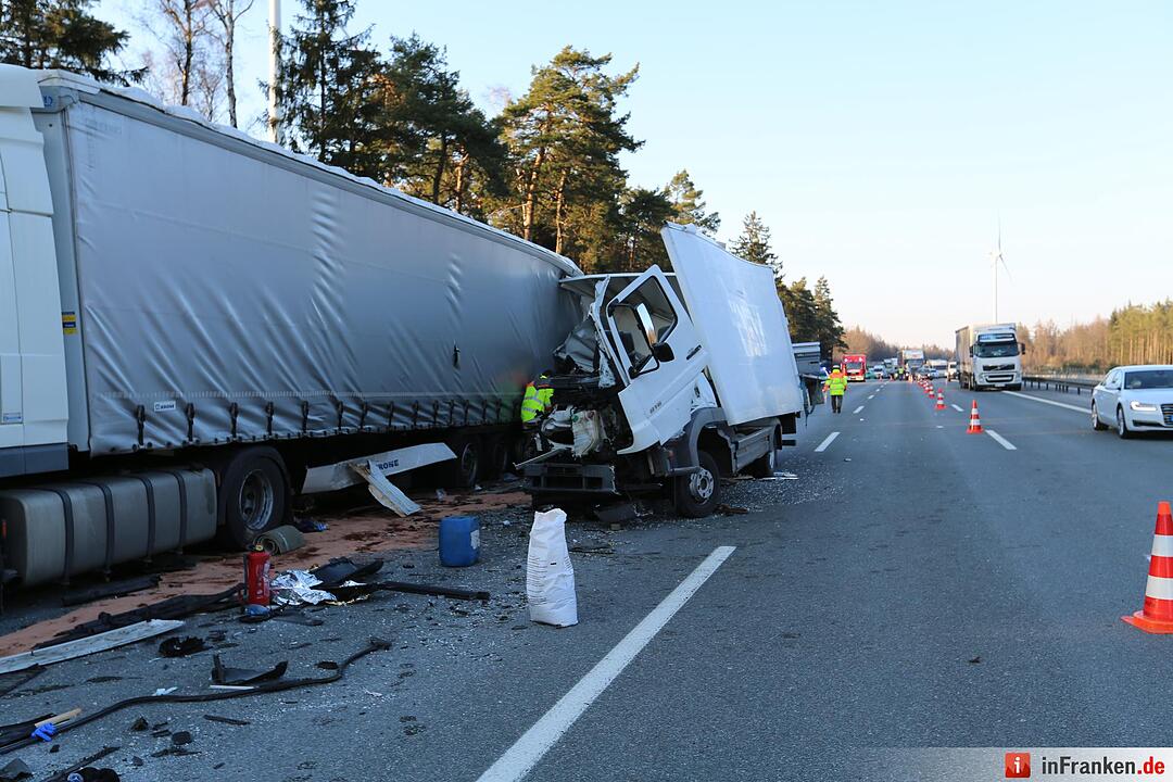 Schwerer Auffahrunfall auf der A9 bei Bayreuth