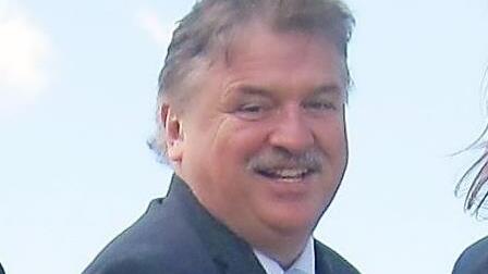 Landrat Söllner beim Spatenstich für die Untersteinacher Umgehung am 4. Mai 2016. Foto: Archiv