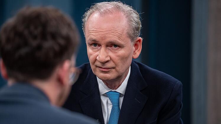 Ferdinand von Schirach ist kein Fan von politischen Inhalten bei TikTok.