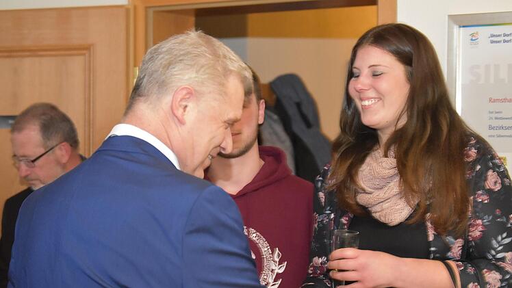 Die Neubürger des Jahres 2019 wurden vom Bürgermeister herzlich willkommen geheißen.  Foto: Andreas Lomb